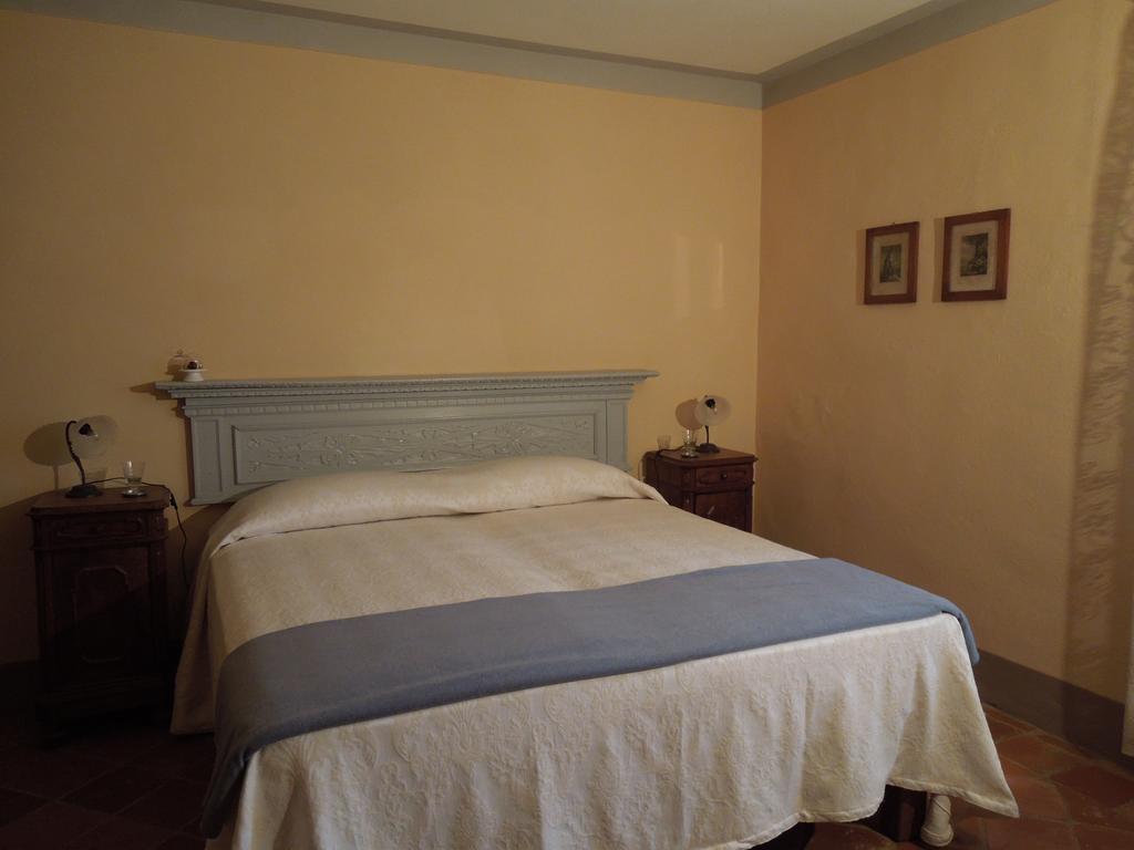 Bed and Breakfast Casa Rovelli Alfiano Natta Habitación foto
